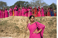 film still pink saris copyright Kim Longinotto